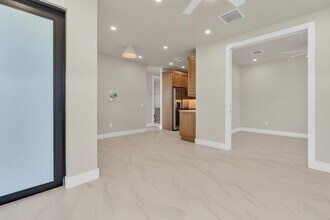 15 Ocean Breeze in Lake Worth Beach, FL - Building Photo - Building Photo
