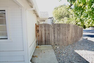 4400 Sunrise Ct in Davis, CA - Building Photo - Building Photo