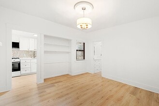 Duane Street in Los Angeles, CA - Building Photo - Interior Photo