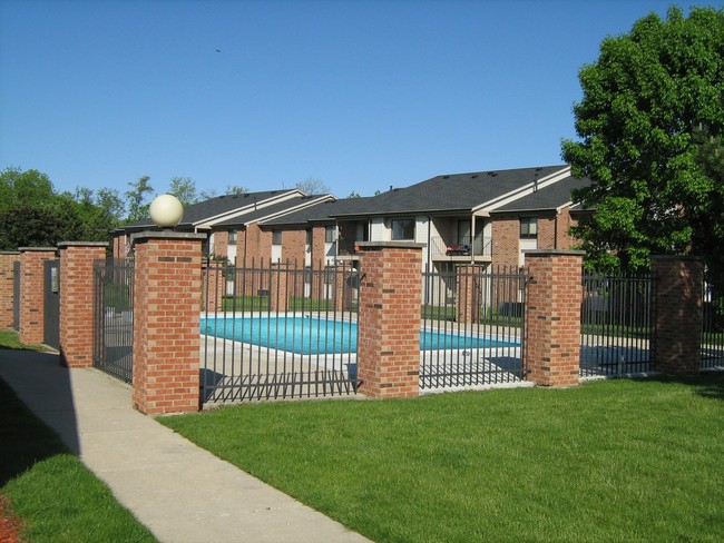 Shady Knoll in Crawfordsville, IN - Foto de edificio - Building Photo