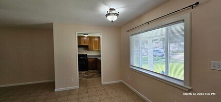 217 E Hermosa St in Santa Maria, CA - Building Photo - Building Photo