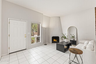 4540 N 44th St in Phoenix, AZ - Building Photo - Building Photo