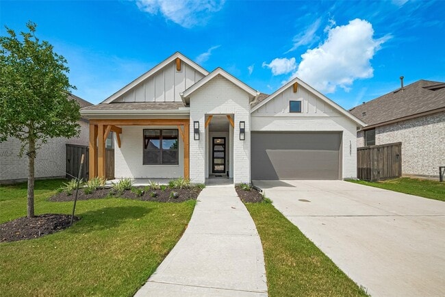 property at 12331 Palmetto Dr