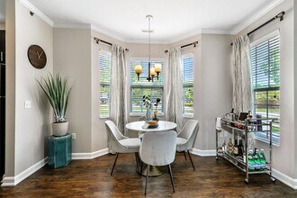 Stone Falls of Ada in Ada, MI - Foto de edificio - Building Photo