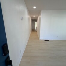 1338 Sharon St NW in Atlanta, GA - Foto de edificio - Building Photo