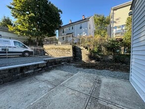 7 Rifle Ct, Unit 7 in Watertown, MA - Building Photo - Building Photo