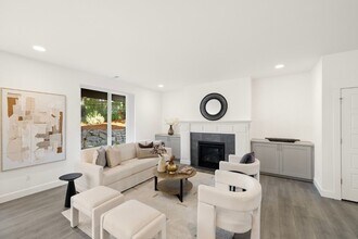 15240 SE 255th Ct in Covington, WA - Building Photo - Building Photo