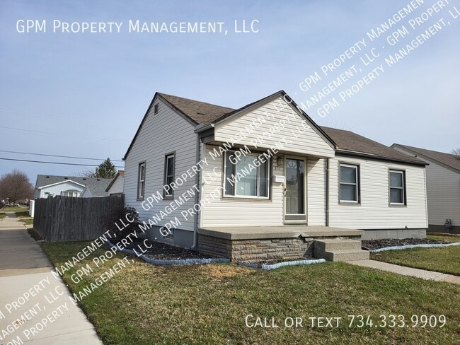 832 Hudson St in Wyandotte, MI - Building Photo - Building Photo