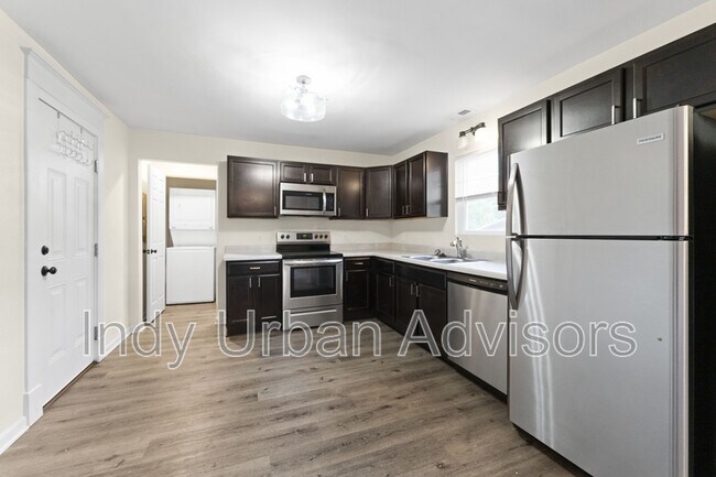1306 Woodlawn Ave in Indianapolis, IN - Building Photo - Building Photo