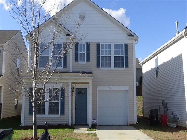 7307 Mitzi Deborah Ln in Charlotte, NC - Building Photo