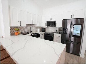 1108 Congressional Way in Deerfield Beach, FL - Building Photo - Building Photo