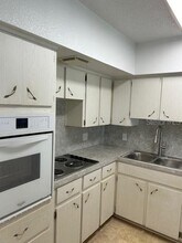 2371 Israeli Dr in Clearwater, FL - Building Photo - Building Photo