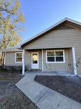 506 Idlewood Cir in Hinesville, GA - Building Photo - Building Photo