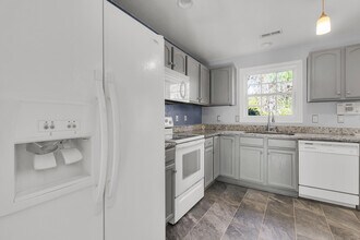 109 Trinity Dr in New Bern, NC - Building Photo - Building Photo