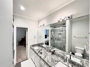 1714 Roy St in Houston, TX - Building Photo - Building Photo