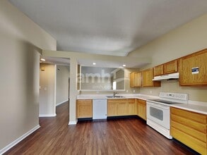12232 Carriage Stone Dr in Fishers, IN - Building Photo - Building Photo