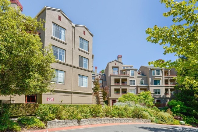 property at 200 Caldecott Ln