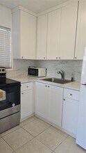 1639 Funston St in Hollywood, FL - Building Photo - Building Photo