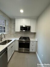 35 Park St, Unit 35 Park Street in Brookline, MA - Building Photo - Building Photo
