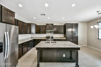 2513 W Hayduk Rd in Phoenix, AZ - Building Photo - Building Photo