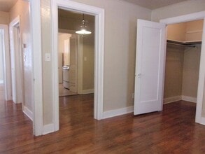 2608 NW 12th St in Oklahoma City, OK - Foto de edificio - Building Photo