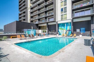 1617 Fannin St in Houston, TX - Building Photo - Building Photo