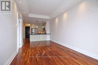20 Burkebrook Pl in Toronto, ON - Building Photo - Building Photo