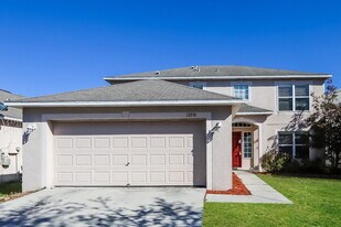 12930 Bridleford Dr in Gibsonton, FL - Building Photo