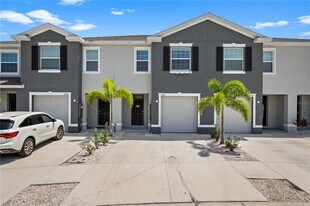 8924 Milestone Dr in Sarasota, FL - Building Photo