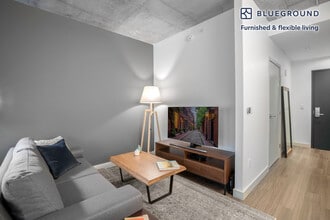 88 Ames St in Cambridge, MA - Foto de edificio - Building Photo