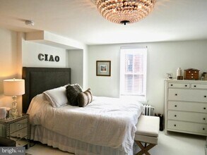 2306 Spruce St in Philadelphia, PA - Building Photo - Building Photo