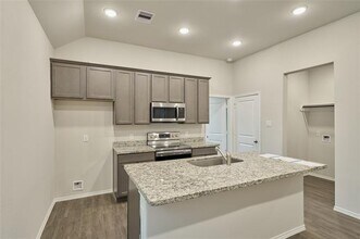 9992 Calendar St in Willis, TX - Building Photo - Building Photo