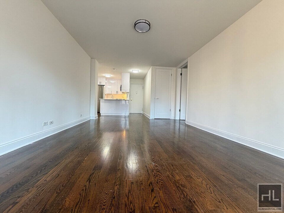 EAST 35 STREET, Unit 12DE in New York, NY - Building Photo