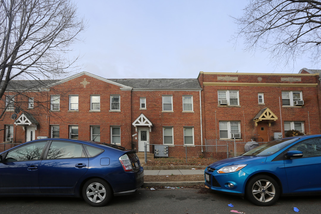 1408 Staples St NE in Washington, DC - Building Photo