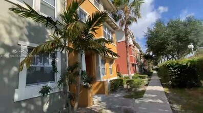 770 Millbrae Ct in West Palm Beach, FL - Building Photo - Building Photo