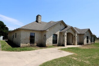 8016 Lights Ranch Rd in Pilot Point, TX - Building Photo - Building Photo