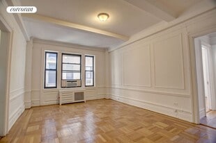 315 W 102nd St in New York, NY - Building Photo