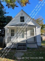 513 E 33rd St in Lorain, OH - Building Photo