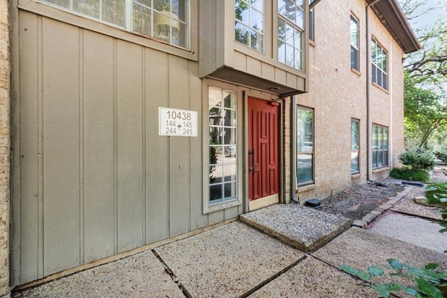 property at 10438 High Hollows Dr