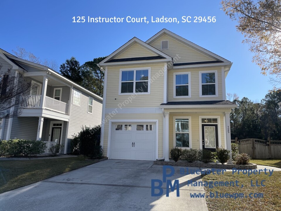 125 Instructor Ct in Ladson, SC - Building Photo