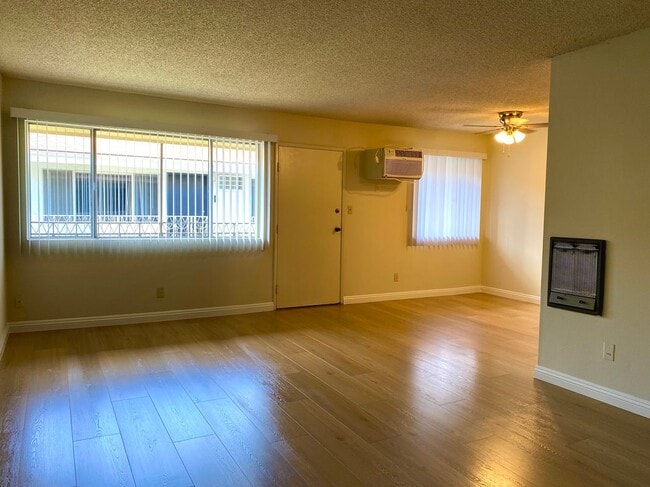 5444 Sepulveda Blvd in Los Angeles, CA - Building Photo - Building Photo