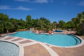 Bridge at Center Ridge in Austin, TX - Foto de edificio - Building Photo