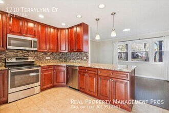 1210 Terrylynn Ct in Herndon, VA - Building Photo - Building Photo