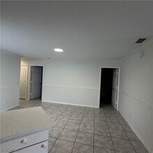 5011 Brookfield St in Lehigh Acres, FL - Building Photo - Building Photo