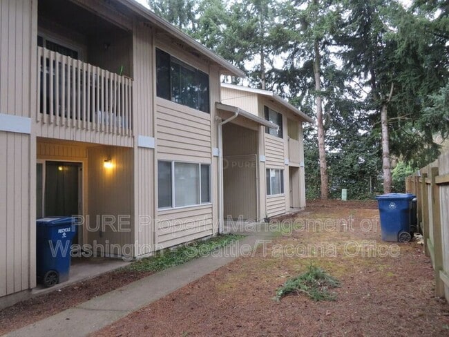 1011 18th St NE in Auburn, WA - Building Photo - Building Photo