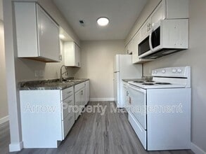 1302 S Jackson St in Junction City, KS - Building Photo - Building Photo