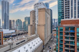THE ESPLANADE in Toronto, ON - Building Photo