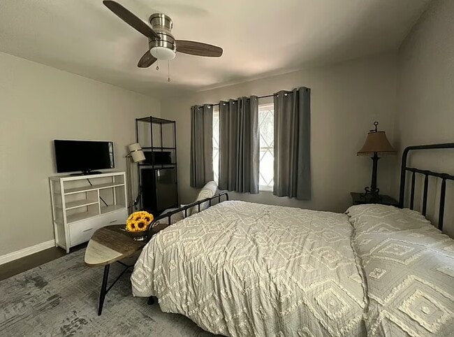 13729 Philadelphia St in Whittier, CA - Building Photo - Building Photo