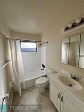 612 NE 29th Dr in Wilton Manors, FL - Foto de edificio - Building Photo