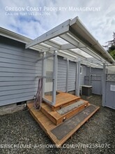 365 SW Pacific View St in Waldport, OR - Building Photo - Building Photo
